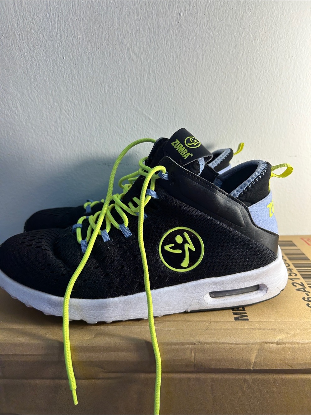 Zumba Fitness Kids Black with Neon Yellow Lace Accent Sneakers